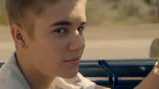 Justin Bieber - "Girlfriend Fragrance"